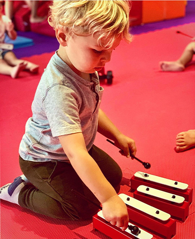 Our music classes for toddlers in Raleigh are a hit for kids and parents.