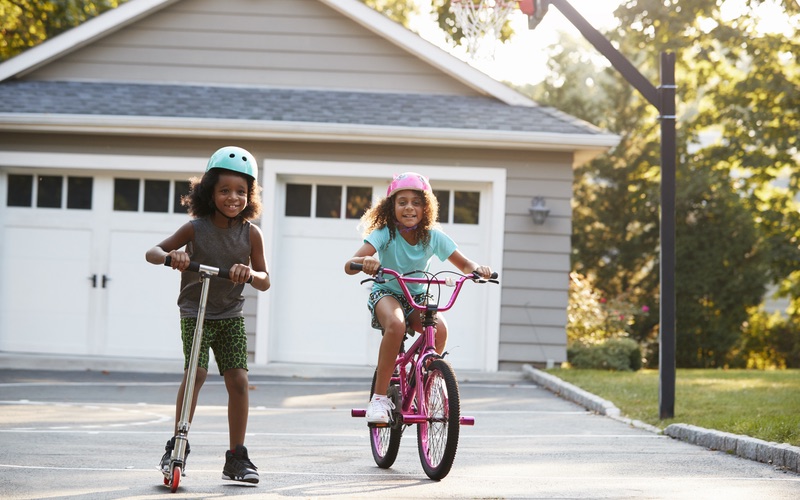 Romp n' Roll in Midlothian offers tips on keeping your kids healthy through physical activity.